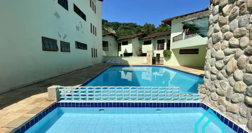 Apartamento à Venda em Ubatuba - Praia do Lázaro | 2 Quartos, 1 Suíte, Condomínio Completo