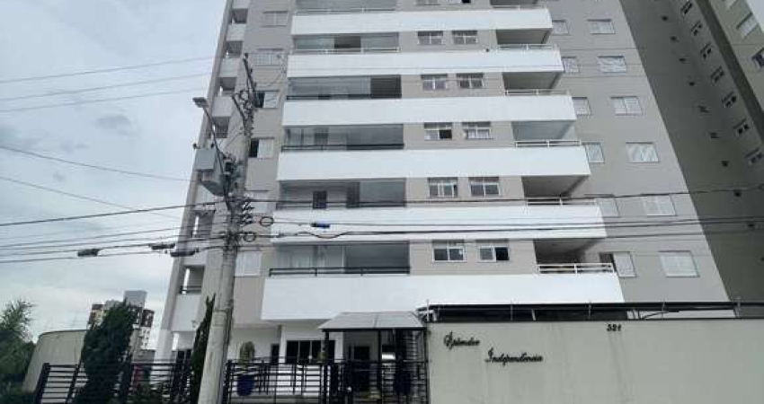 Lindo Apartamento de 3 quartos sendo 1 suíte na melhor região de Taubaté.Espaçoso com 2 varandas, uma gourmet e outra na suíte com linda vista.