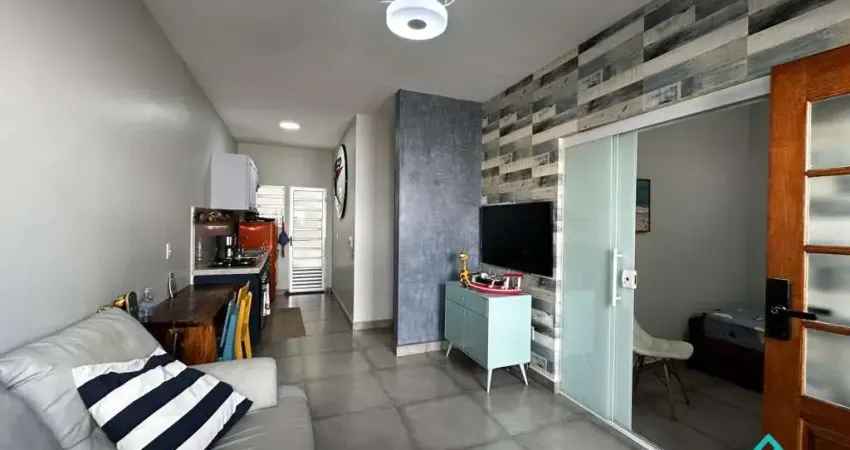 Apartamento térreo reformado a venda com 2 dormitórios na Praia do Itaguá - Ubatuba SP
