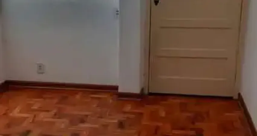 Apartamento reformado com 1 dormitório no Sumarezinho, perto da estação Vila Madalena. Conheça.