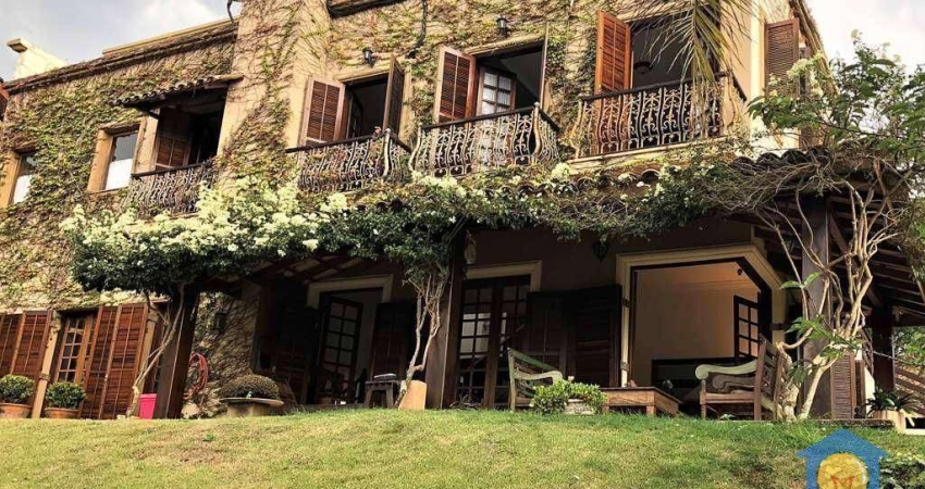 Casa com 3 dormitórios à venda, 532 m² por R$ 2.800.000,00 - Nova Fazendinha - Carapicuíba/SP