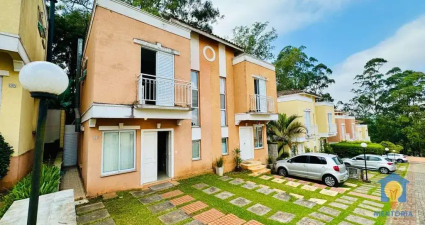Casa com 3 dorms à Venda, por R$ 599.000 - Chácara Pavoeiro - Cotia/SP