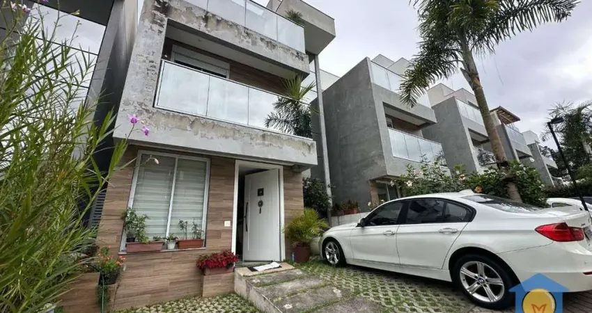 Condomínio localizado na Av. São Camilo, miolo da Granja.