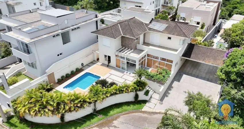 Casa com 4 dormitórios à venda, 334 m² por R$ 3.600.000,00 - Granja Viana - Carapicuíba/SP