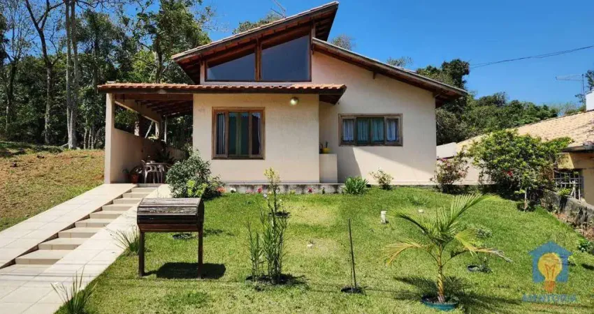 Casa com 3 dormitórios para alugar, 220 m² por R$ 4.500/mês - Villa Rica - Vargem Grande Paulista/SP