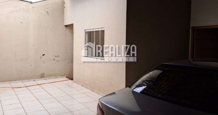 Casa Padrao a venda em Oneida Mendes, Uberaba - 2 dormitorios e 3 garagens!