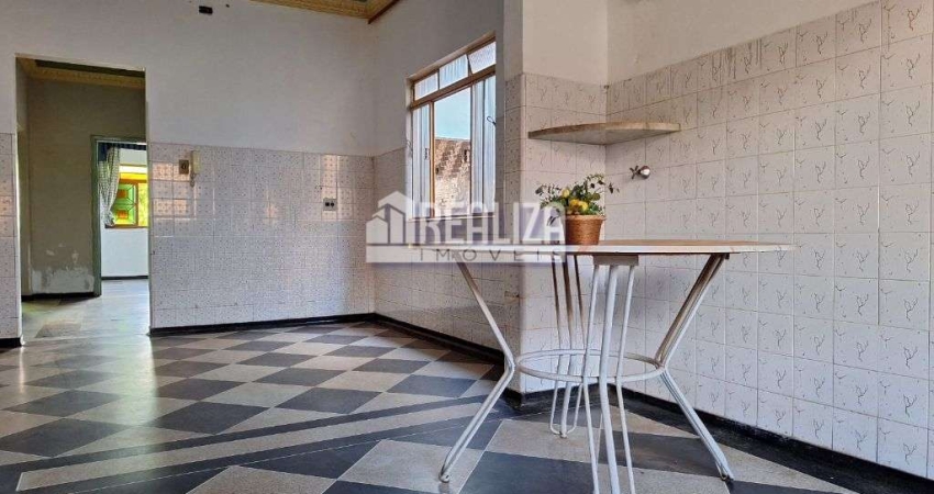 Casa com 4 quartos à venda no Fabrício, Uberaba 