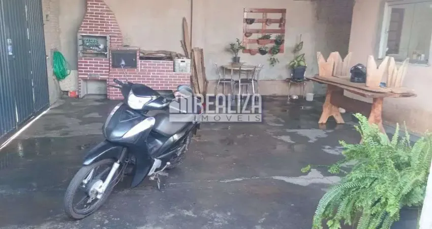 Casa padrao em Jardim Copacabana, Uberaba - 2 dormitorios, 3 vagas