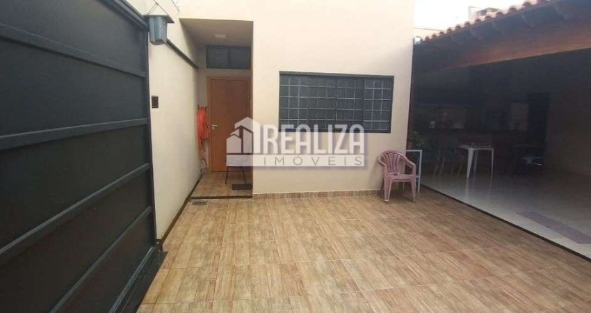 Casa a venda no Parque das Laranjeiras, Uberaba - 3 dormitorios, suite e garagem!