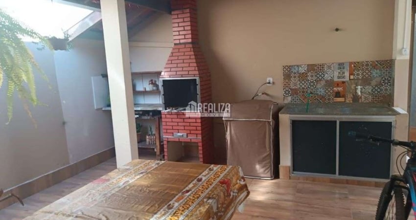 Casa Padrao a venda no Beija-Flor II, Uberaba: 2 dormitorios, churrasqueira na varanda