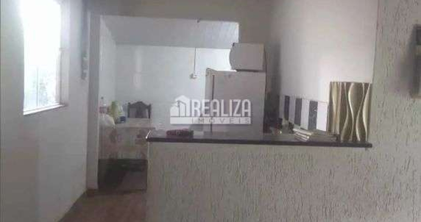 Casa a venda no bairro Parque dos Girassois, Uberaba