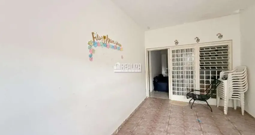 Encantadora casa a venda no bairro Estados Unidos, Uberaba!