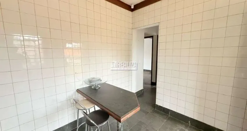 Casa a venda no bairro Fabricio, Uberaba - 2 dormitorios, garagem coberta, e mais!