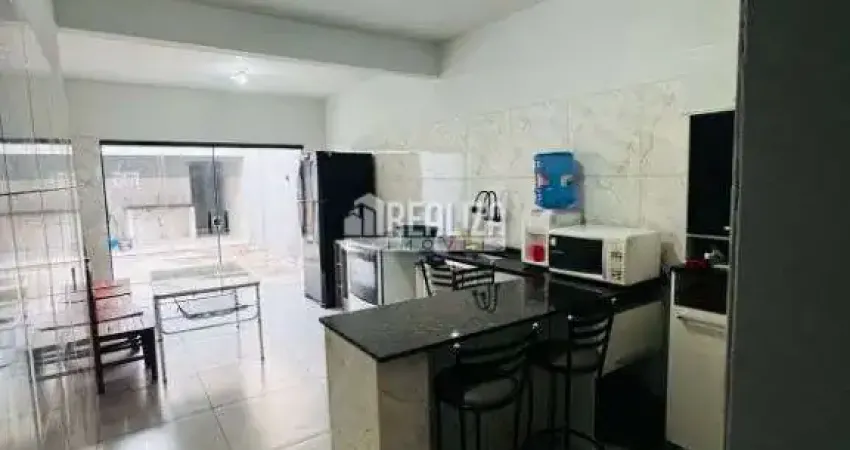 Casa para alugar no Santa Maria, Uberaba: 2 dormitorios, 1 banheiro, garagem