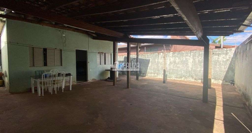 Casa a venda no Jardim Maracana, Uberaba: 2 dormitorios, 3 garagens!