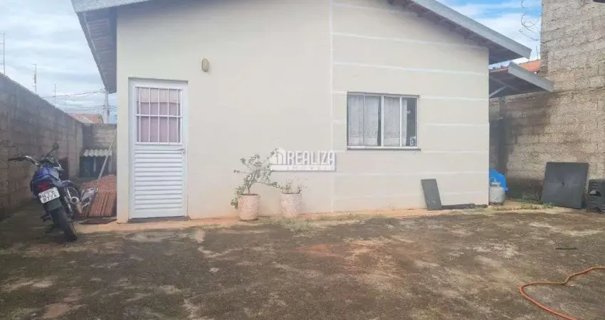 Casa de 2 dormitorios a venda no Bairro Loteamento Ilha Bela, Uberaba