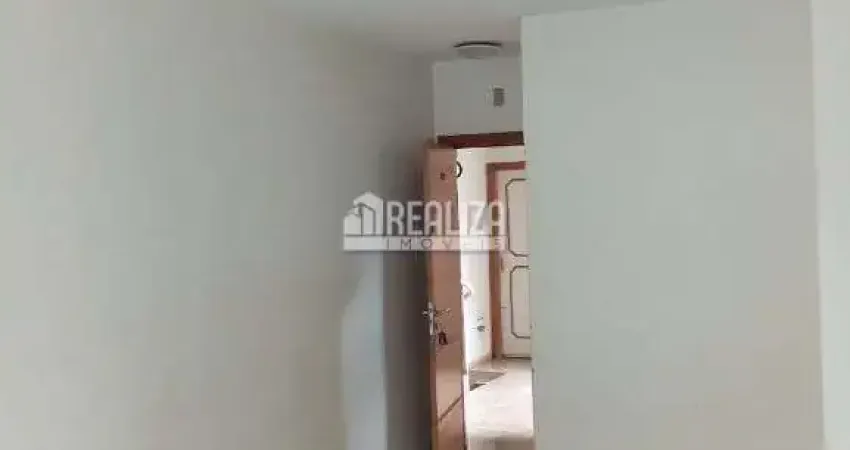 Apartamento com 3 dormitorios no condominio residencial jardim europa, no bairro parque do mirante, em uberaba