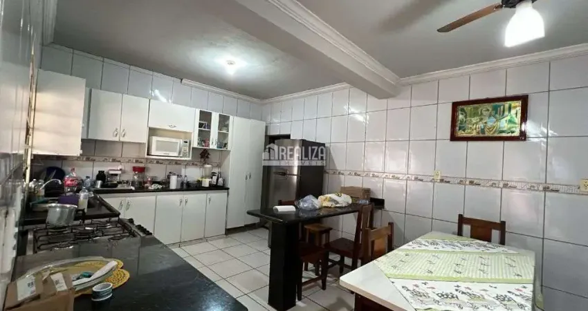 Casa a venda no bairro jardim america, uberaba - 4 dormitorios, area de lazer e churrasqueira!