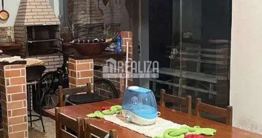 Casa com 3 quartos à venda no Conjunto Manoel Mendes, Uberaba