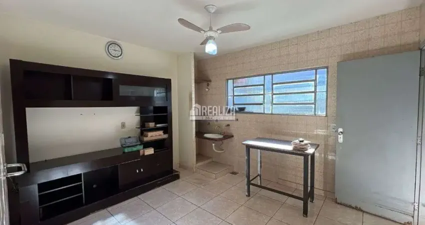 Casa para alugar no bairro irmaos soares, em uberaba - 4 dormitorios e area de lazer!