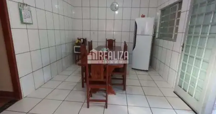 Casa com 2 quartos à venda na Cidade Ozanan, Uberaba 