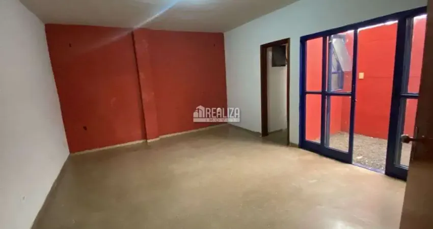 Casa com 5 quartos para alugar no Centro, Uberaba