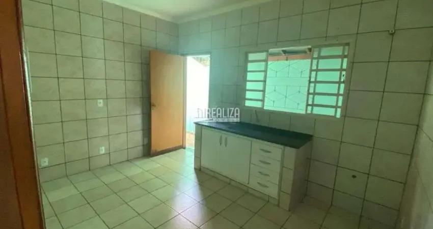Casa de 4 dormitorios com 2 suites no bairro josa bernardino ii, em uberaba