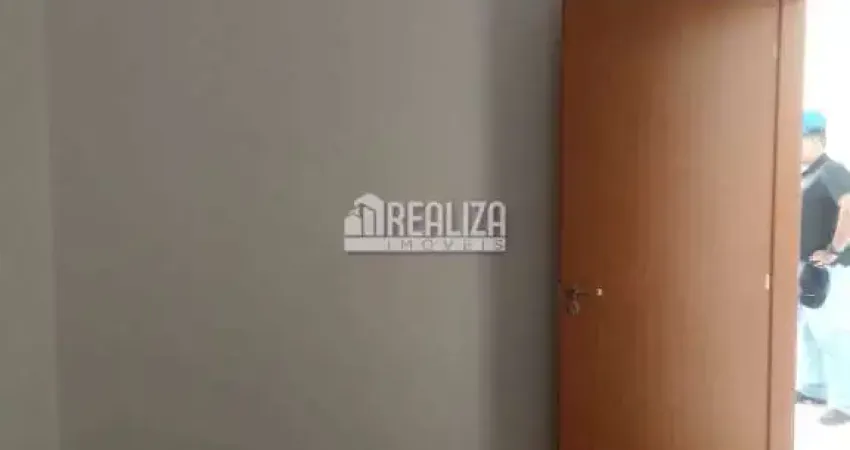 Apartamento com 2 dormitorios no condominio vitta jardim do lago - uberaba