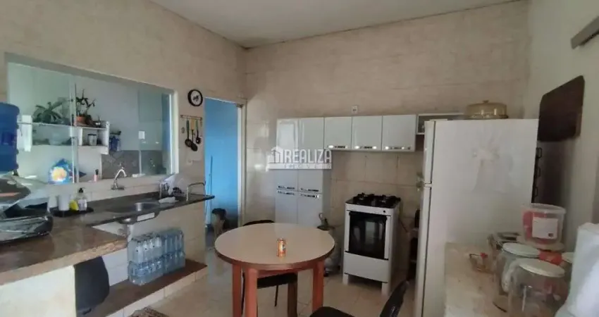 Casa a venda no bairro sao jose, uberaba: 2 dormitorios, 3 garagens