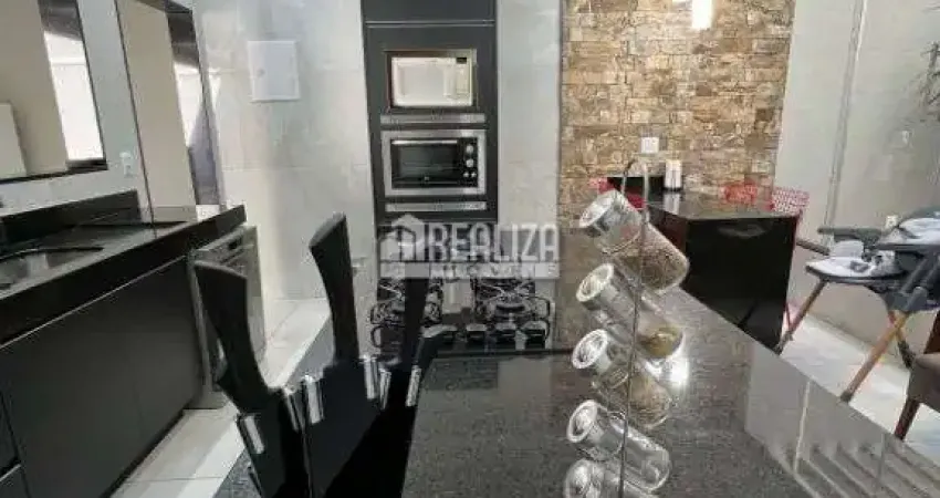 Casa a venda no bairro jardim espanha, uberaba - 3 dormitorios, 1 suite, closet, moveis planejados e mais!