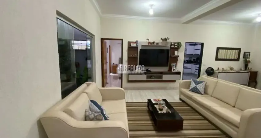 Casa a venda no bairro jardim elza amui i, uberaba | 4 dormitorios com suite