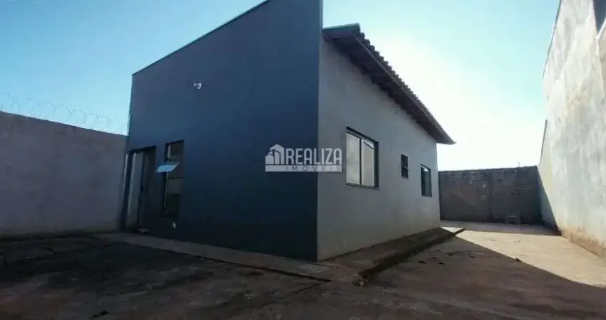 Casa a venda no bairro ricardo misson, em delta: 2 dormitorios, porcelanato e teto em gesso