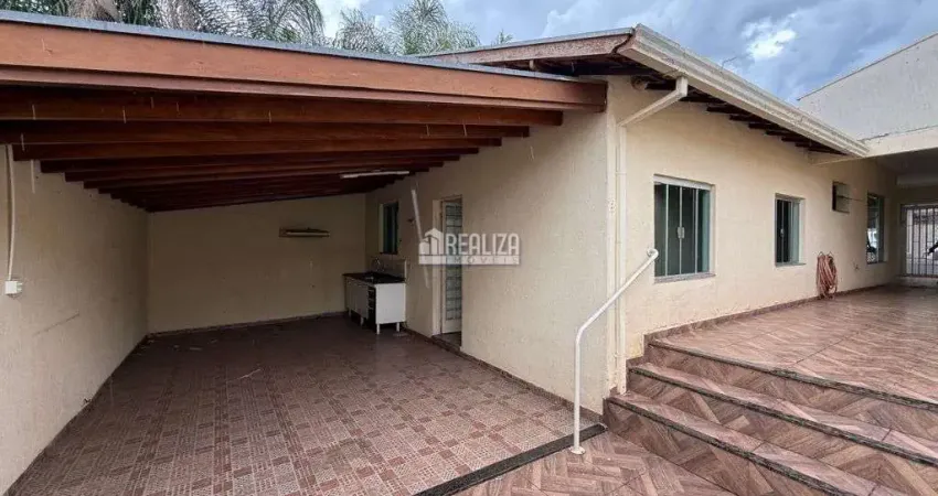 Casa com 3 quartos à venda na Vila Olímpica, Uberaba 
