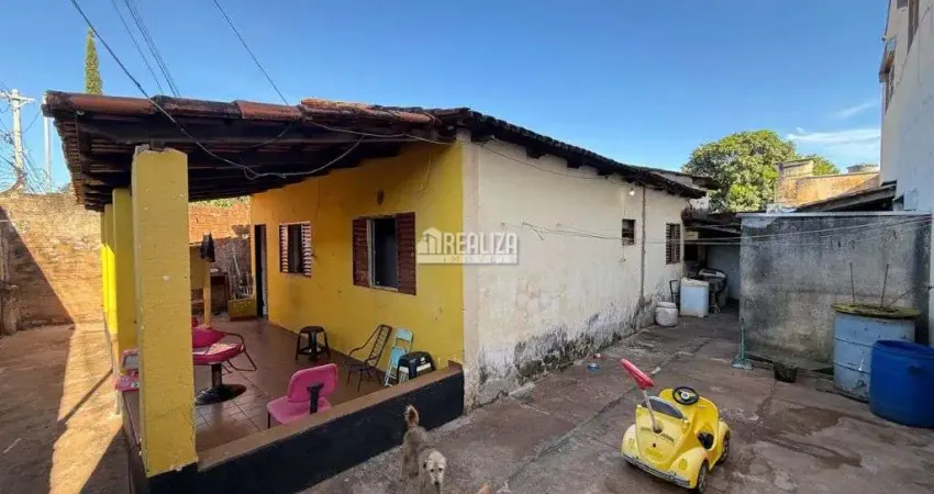 Casa com 3 quartos à venda no Jardim Uberaba, Uberaba 