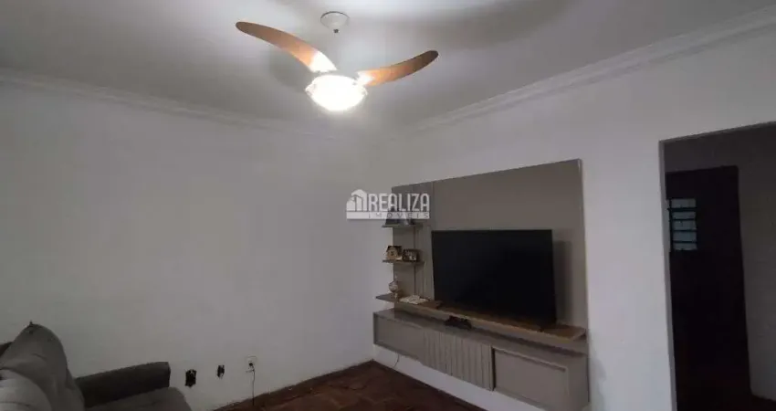 Sobrado a venda no bairro universitario em uberaba | 3 dormitorios, 1 suite