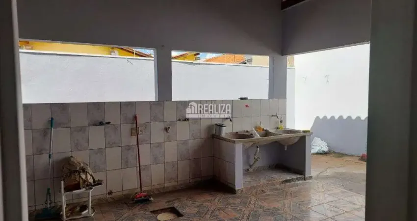 Casa com 3 quartos à venda no Conjunto Manoel Mendes, Uberaba