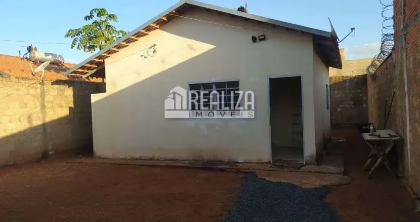 Casa com 2 quartos à venda no Parque das Aroeiras, Uberaba