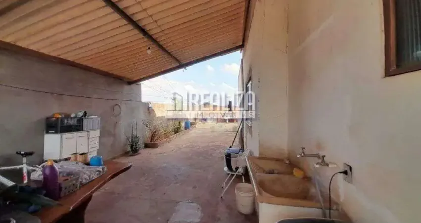 Casa com 3 quartos à venda no Jardim Elza Amuí I, Uberaba