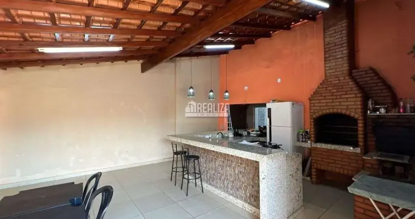 Casa com 4 quartos à venda no Lourdes, Uberaba 