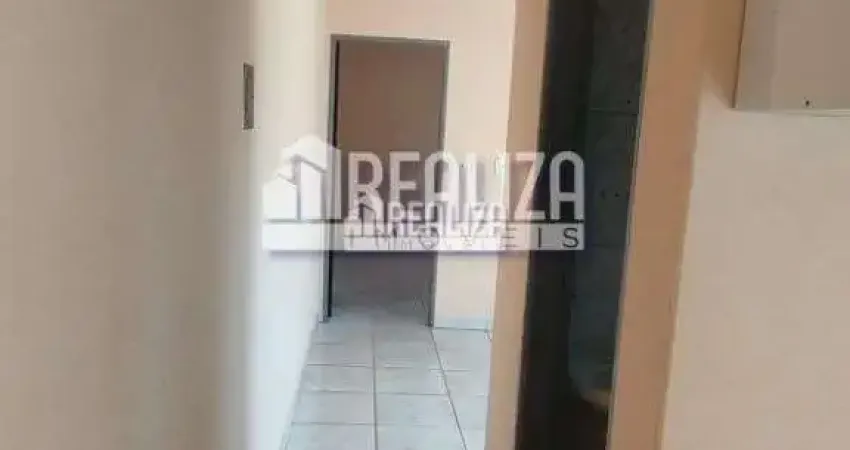 Casa com 2 quartos para alugar no Parque das Américas, Uberaba