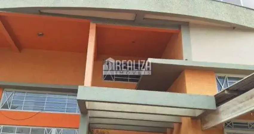 Apartamento de 3 Dormitorios para Alugar no Bairro Estados Unidos, Uberaba