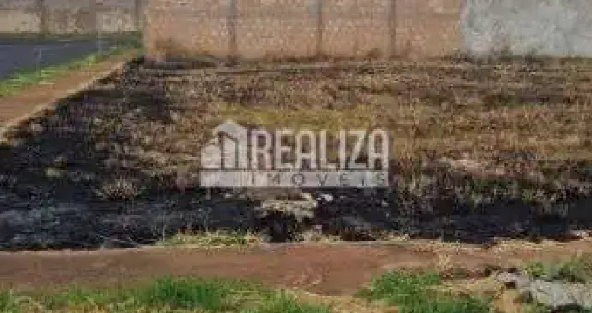 Terreno à venda no Parque das Laranjeiras, Uberaba