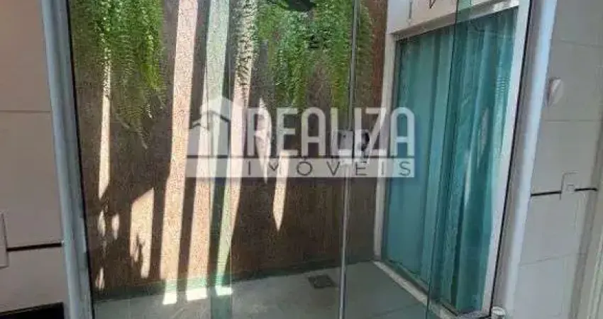 Casa de luxo com piscina aquecida em condominio no Residencial Mario de Almeida Franco