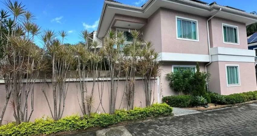 Casa em condomínio fechado com 4 quartos à venda na Freguesia (Ilha do Governador), Rio de Janeiro
