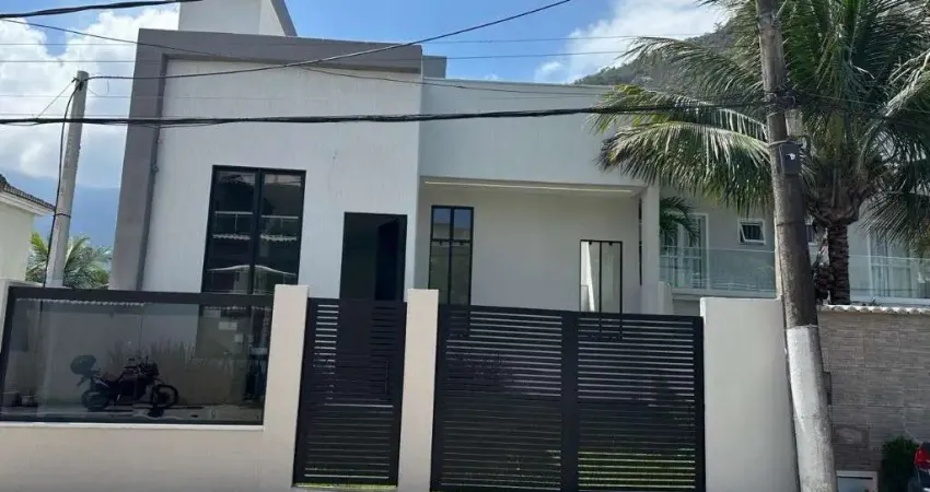 Casa em condomínio fechado com 3 quartos à venda em Vargem Pequena, Rio de Janeiro 