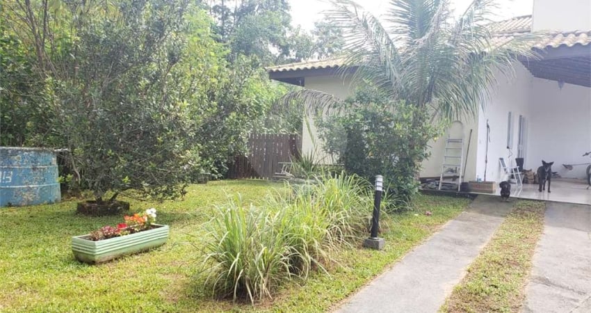 Casa com 3 quartos à venda na Dos Antúrios, Praia da Lagoinha, Ubatuba