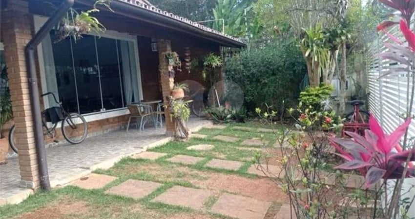 Casa com 5 quartos à venda em Itaguá - SP