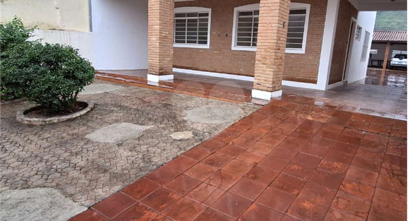 Sobrado com 4 quartos à venda em Centro - SP