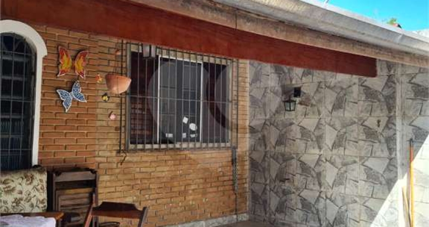 Casa com 3 quartos à venda na Rua Treze de Maio, Caputera, Caraguatatuba