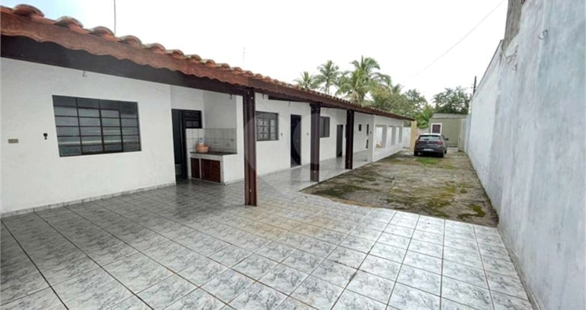 Casa com 2 quartos à venda ou para locação em Barranco Alto - SP